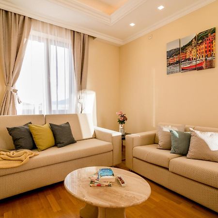 Hedera Residences - Kumbor تْشيرسيك نوفي الغرفة الصورة