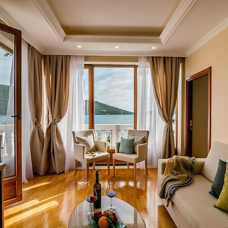 Hedera Residences - Kumbor تْشيرسيك نوفي المظهر الخارجي الصورة