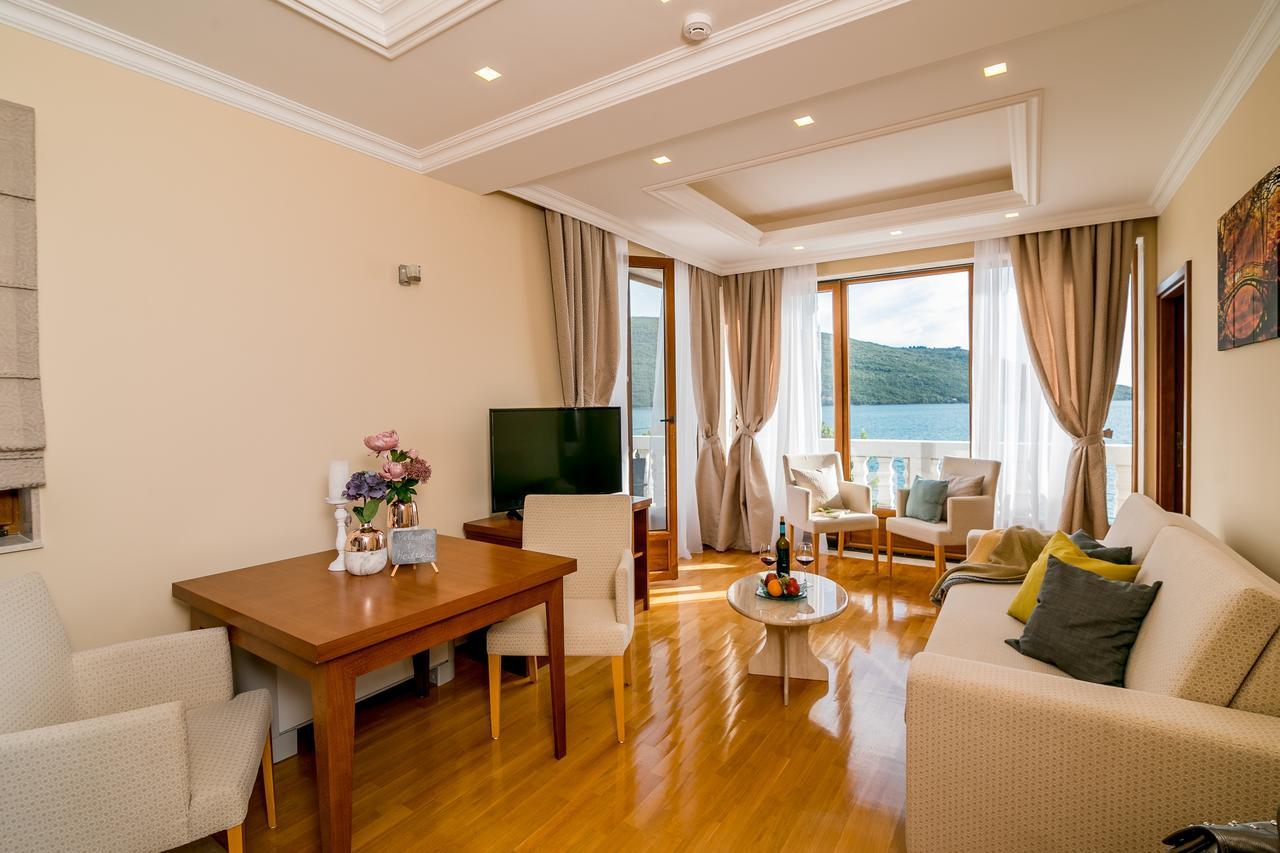 Hedera Residences - Kumbor تْشيرسيك نوفي المظهر الخارجي الصورة