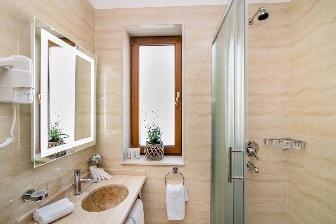 Hedera Residences - Kumbor تْشيرسيك نوفي المظهر الخارجي الصورة